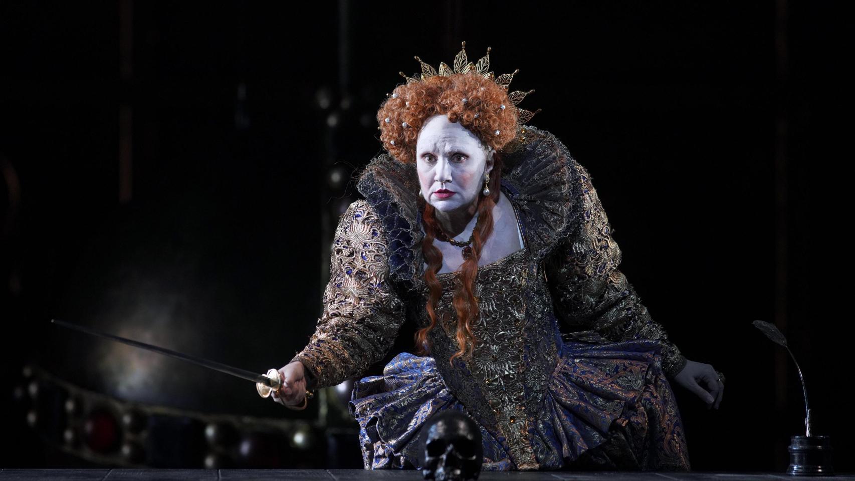 Silvia Tro Santafé como Elisabetta en 'Maria Stuarda'. Foto: Teatro Real