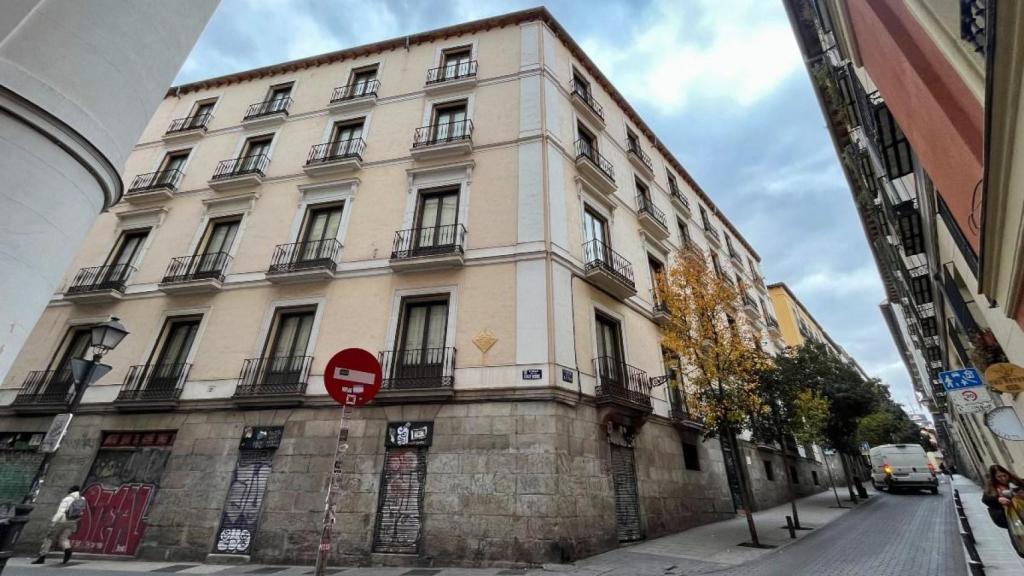 Palacio de la Infanta Carlota, en el número 32 de la calle Luna, en Madrid.