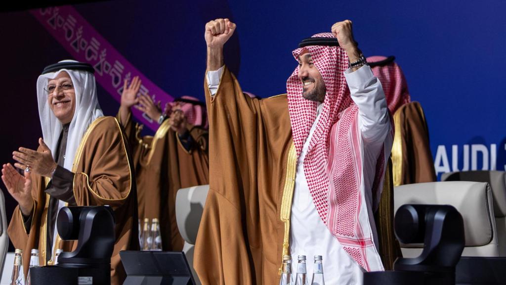 El ministro de Deportes de Arabia Saudí celebra la concesión del Mundial de 2034