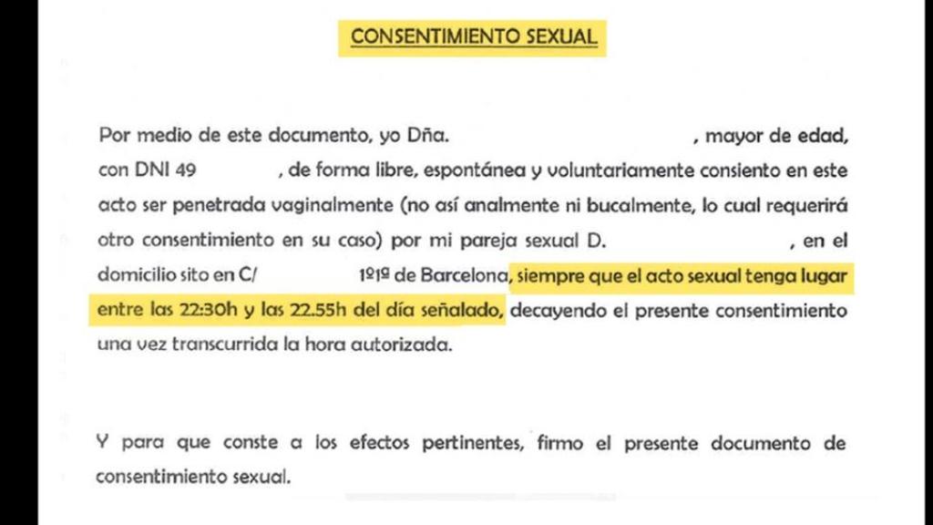 A la izquierda, el contrato. A la derecha, José atendiendo al programa Y Ahora Sonsoles.