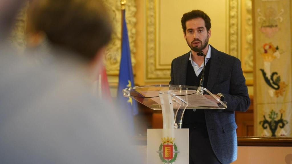 Rodrigo Nieto durante la rueda de prensa