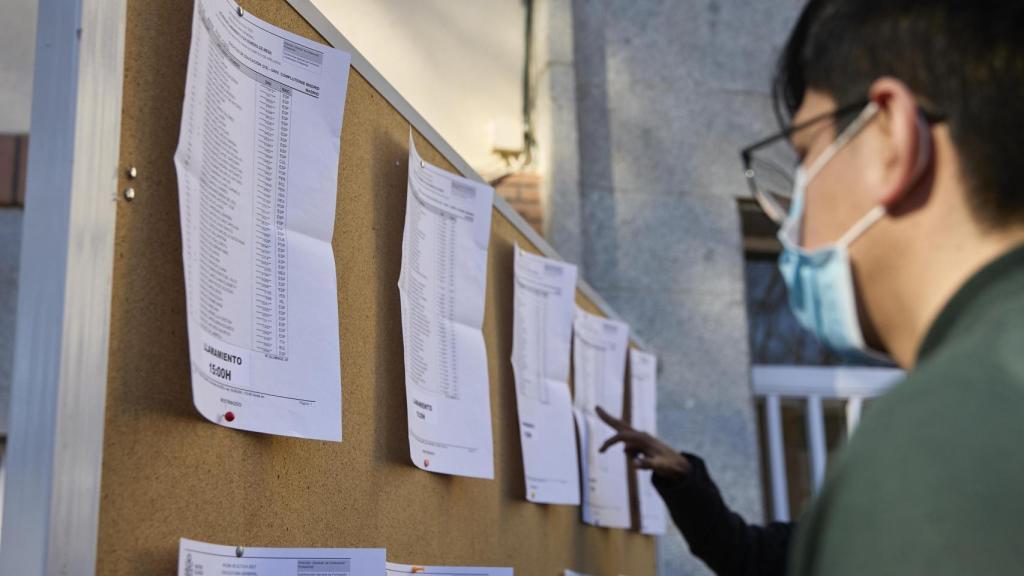 Celebración de los exámenes MIR, en la Facultad de Educación de la Universidad Complutense de Madrid.