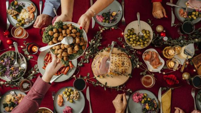 Los banquetes navideños hacen que dejemos nuestra microbiota en un segundo plano.