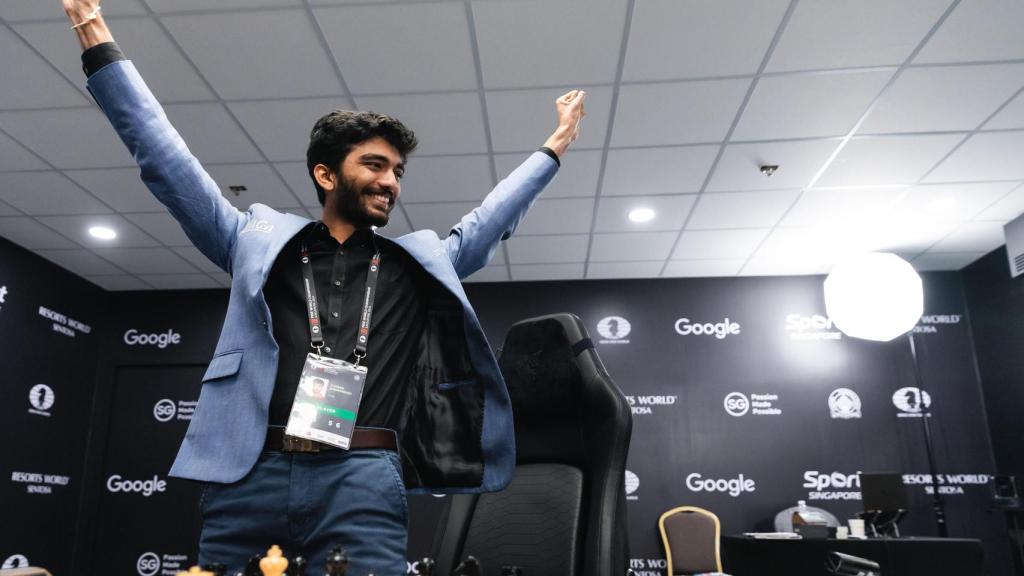 Gukesh Dommaraju, un prodigio indio de 18 años campeón del mundo de ajedrez