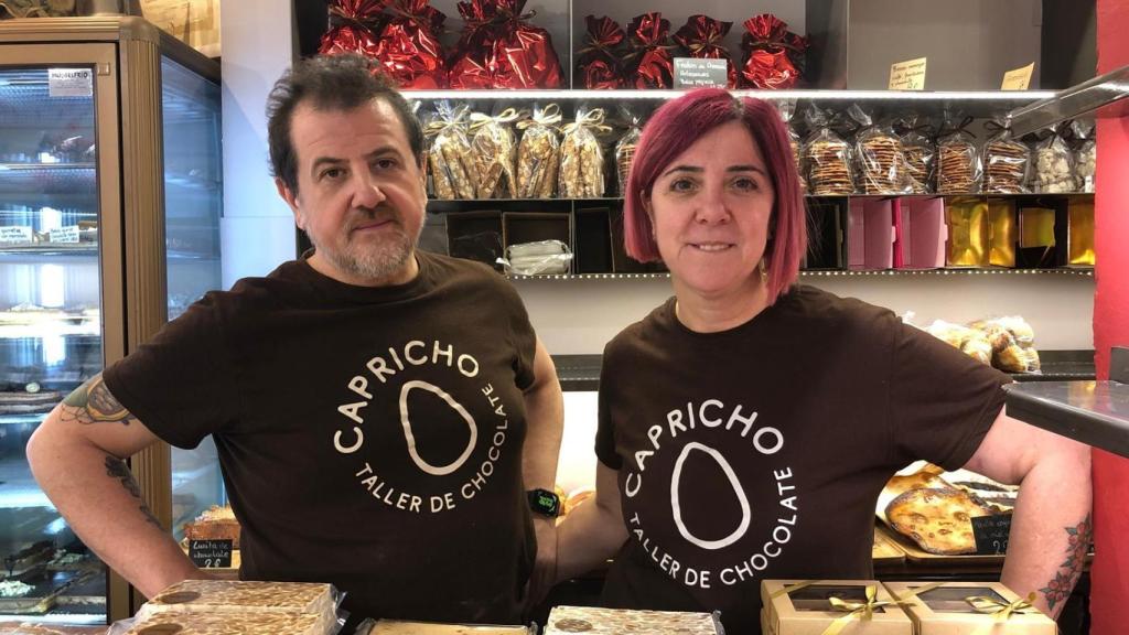 Ana y Luis, propietarios del obrador Capricho. Taller de Chocolate en Zaragoza