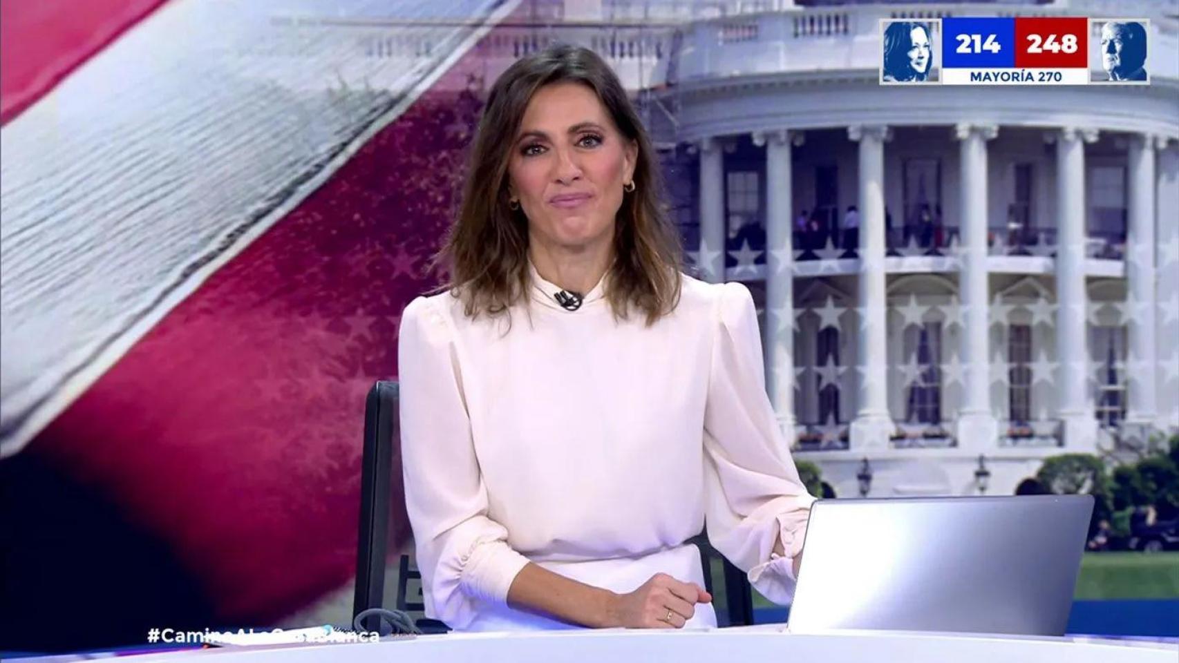 Ángeles Blanco durante un informativo en Telecinco.