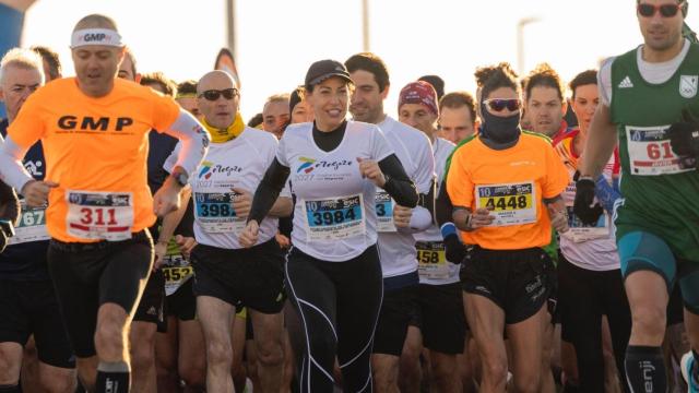 La alcaldesa de Zaragoza, Natalia Chueca, participa en la carrera de empresas ESIC 2024.