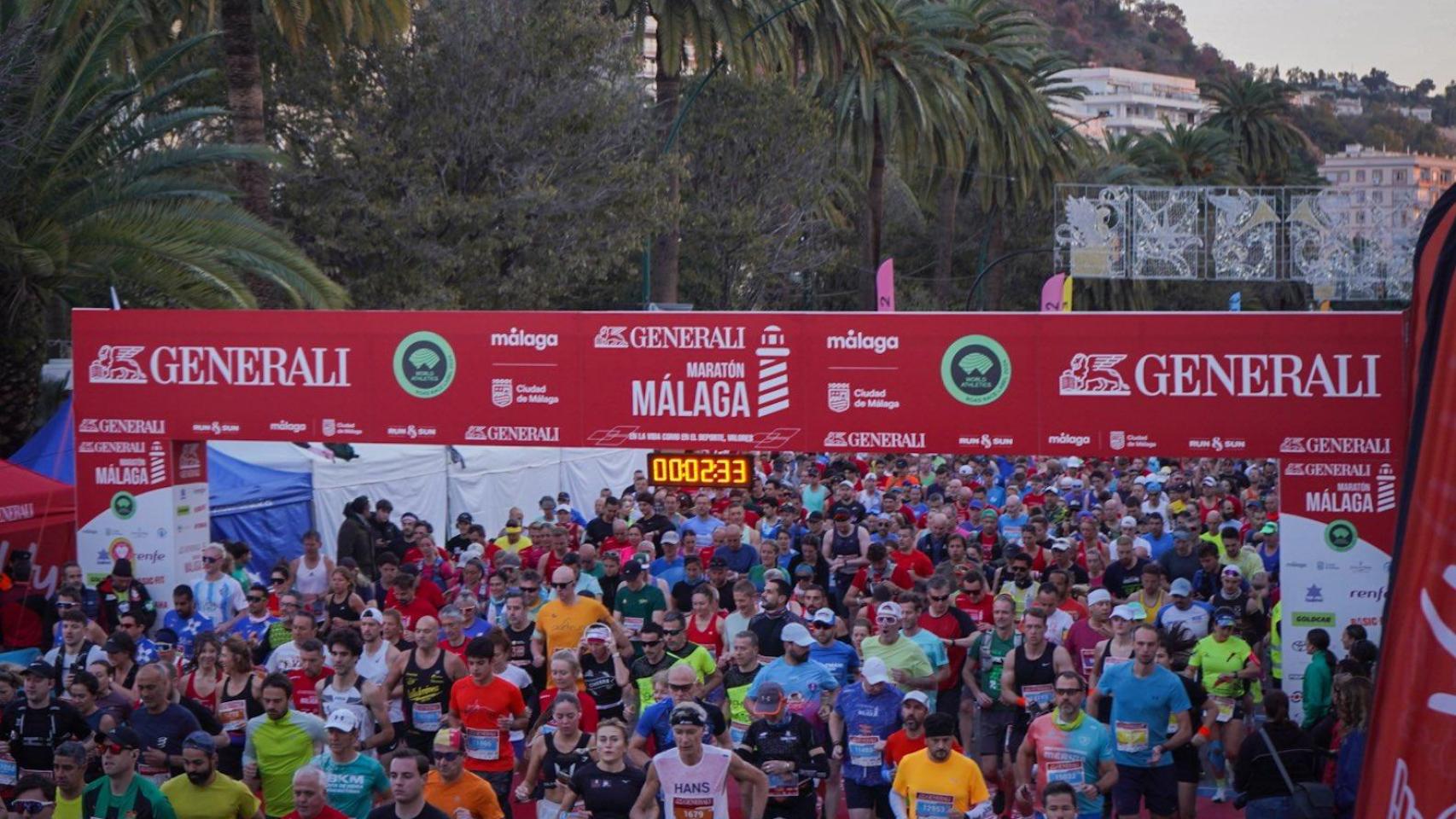 El decimocuarto Maratón de Málaga 2024, en fotos