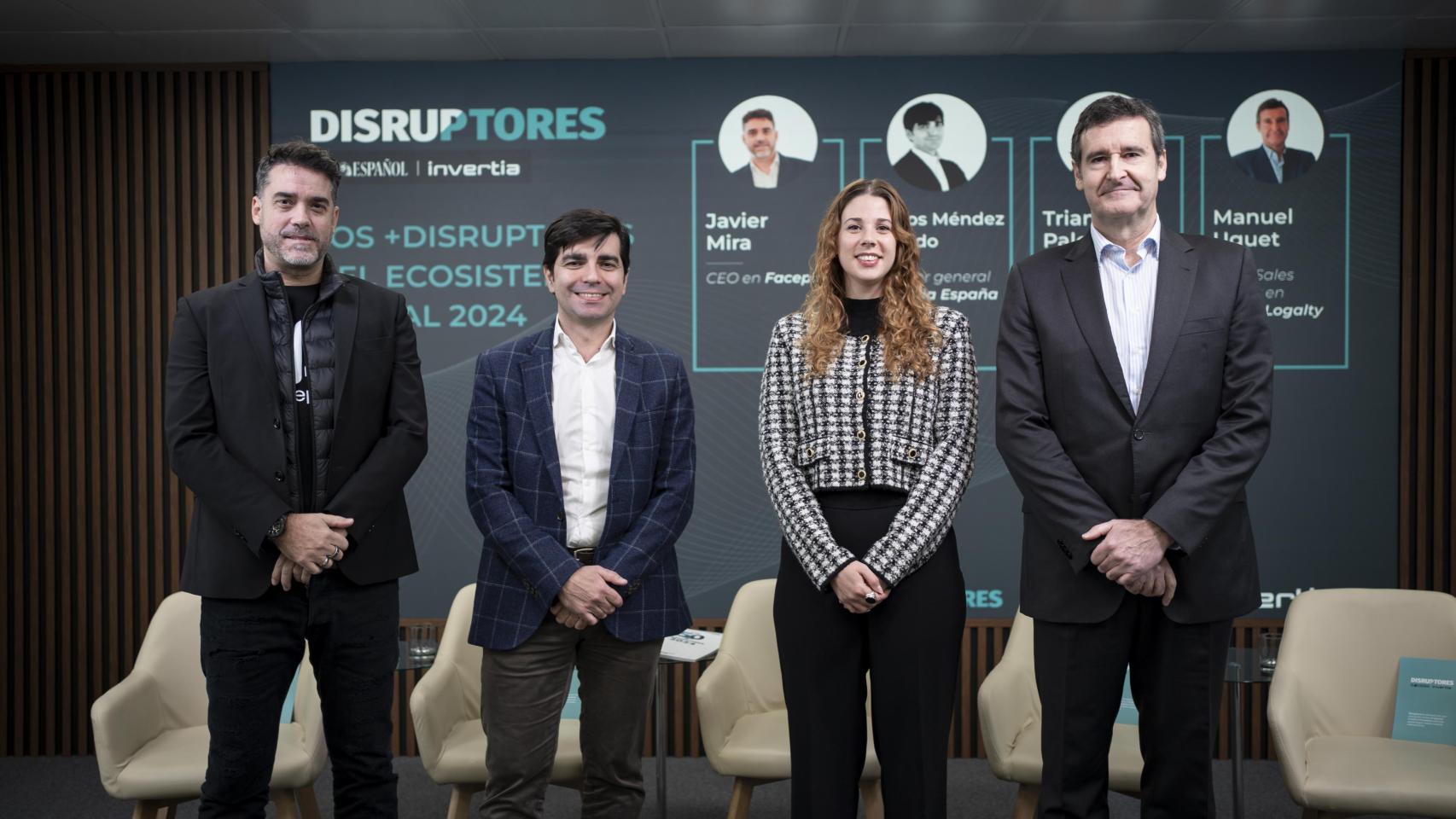 De izquierda a derecha: Javier Mira, CEO en Facephi; Carlos Méndez, director general de Timia España; Triana Palomo, country manager de Safeguard Global en España; y Manuel Uguet, CSO en Grupo Logalty.