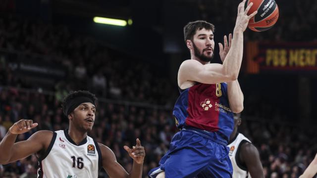 Dario Brizuela, con el Barça de basket