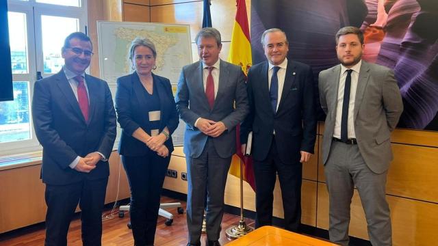 Reunión en el Ministerio de Transportes para avanzar en el proyecto del AVE en Talavera de la Reina.