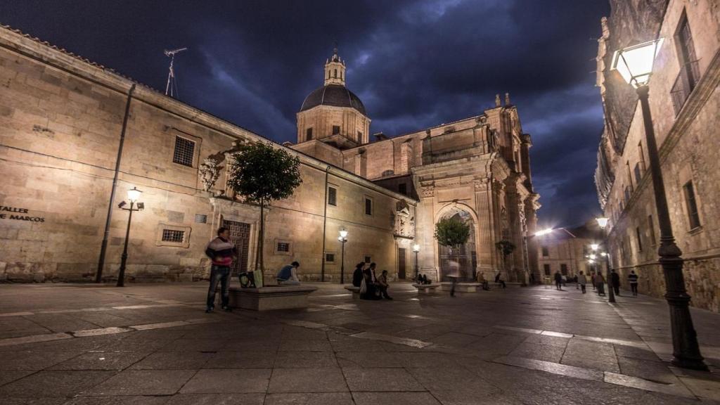 Vista nocturna de Salamanca.