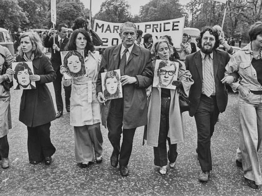 Manifestación pidiendo el traslado de Dolours y Marian  a una cárcel de Irlanda en 1974.