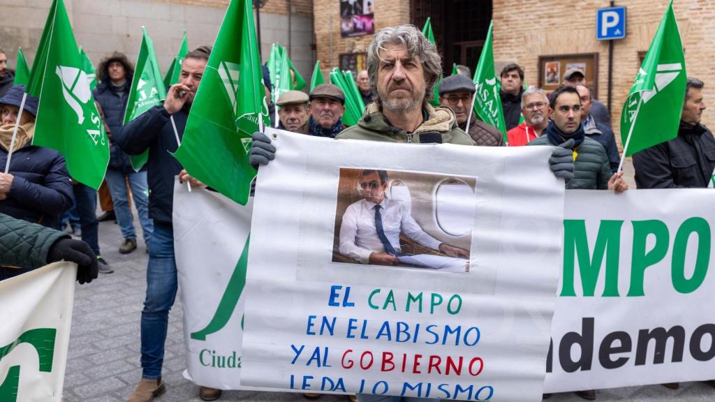 Asaja culpa directamente a Pedro Sánchez de la situación del campo.