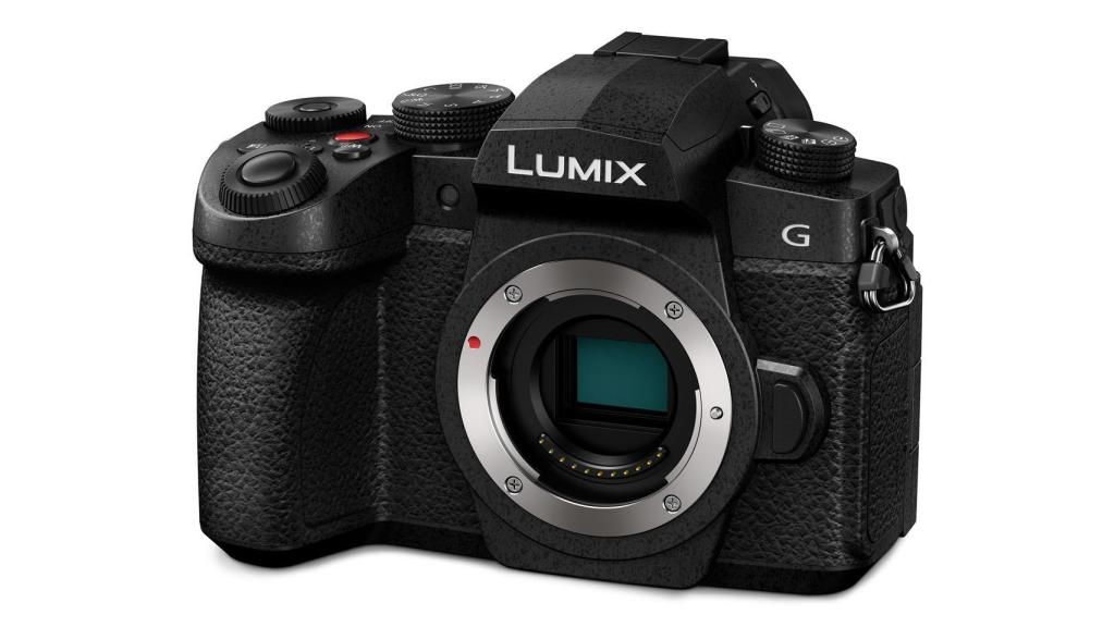 Lumix G97.