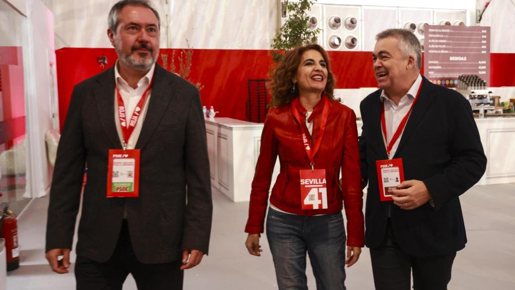 Espadas, Montero y Cerdán, en el Congreso Federal del PSOE en Sevilla.