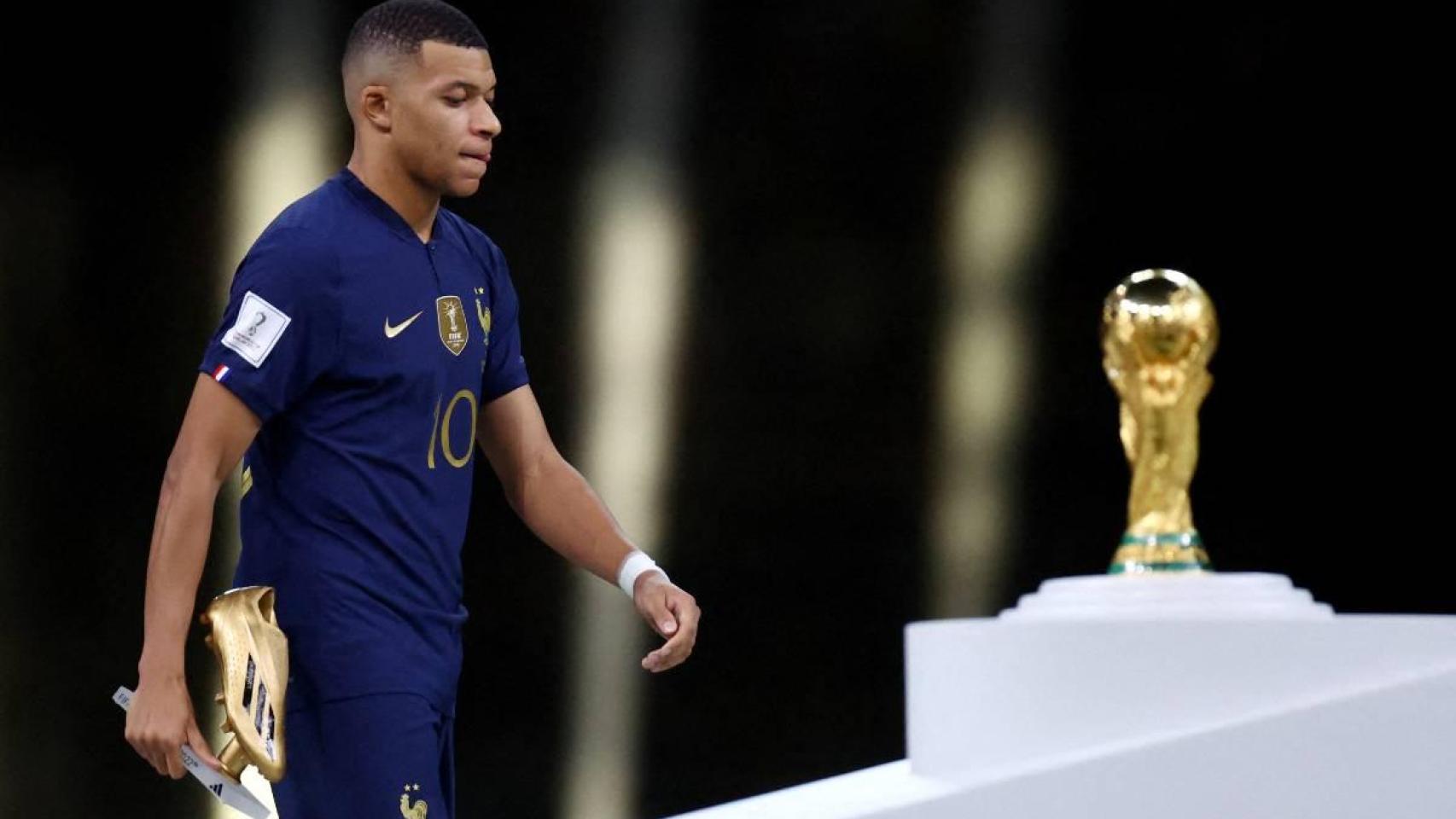 Kylian Mbappé, tras perder la final de Qatar 2022.