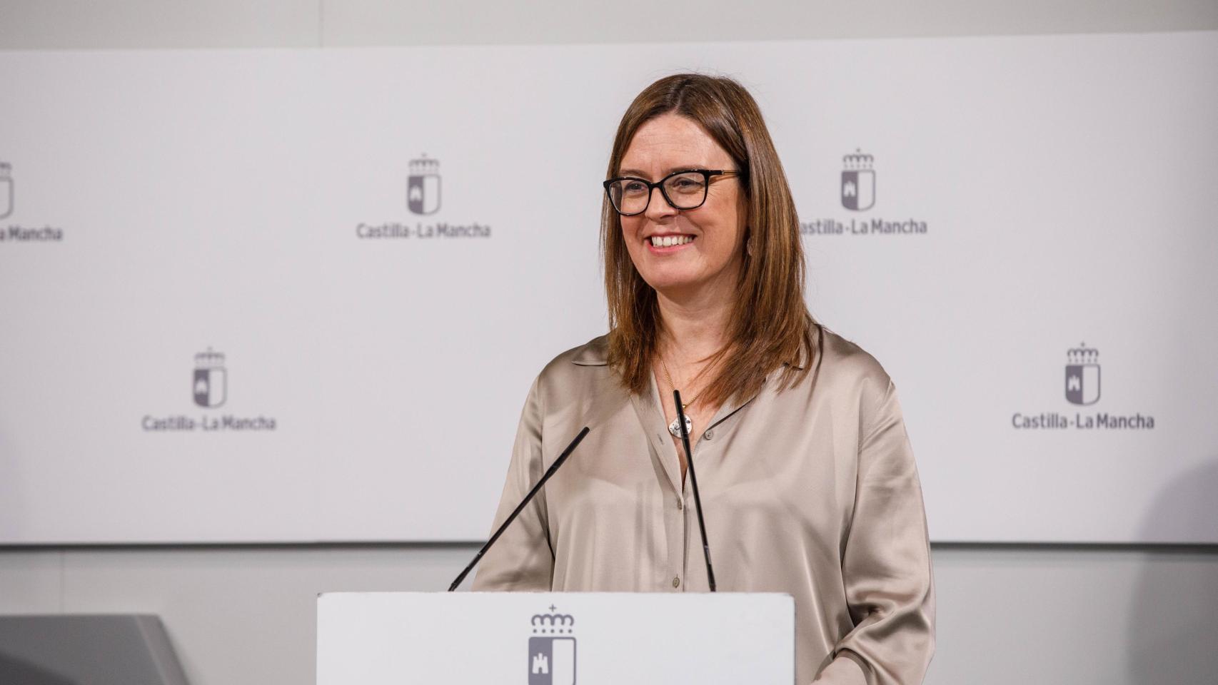 Esther Padilla, portavoz del Gobierno de Castilla-La Mancha, durante la rueda de prensa.