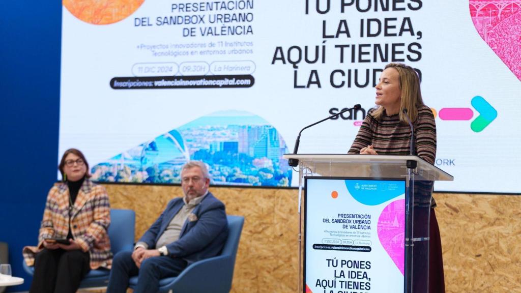 Paula Llobet, concejala de Turismo, Innovación y Captación de Inversiones, en la presentación del 'sandbox' urbano.