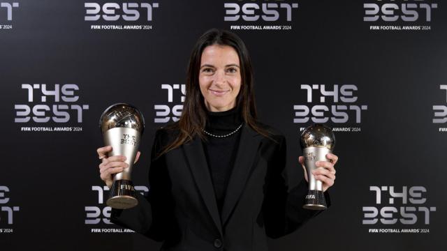 Aitana Bonmatí con el premio The Best FIFA 2024