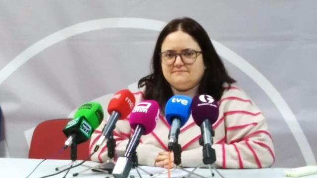 Ana González, de UGT, durante la rueda de prensa.