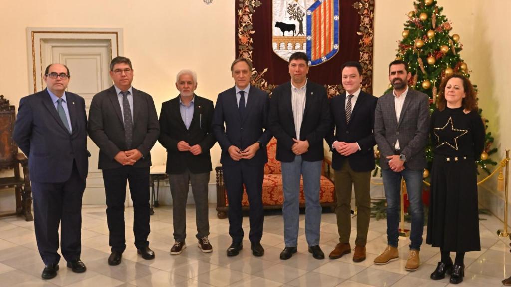 Reunión de la Mesa del Diálogo Social de la ciudad de Salamanca en el Ayuntamiento