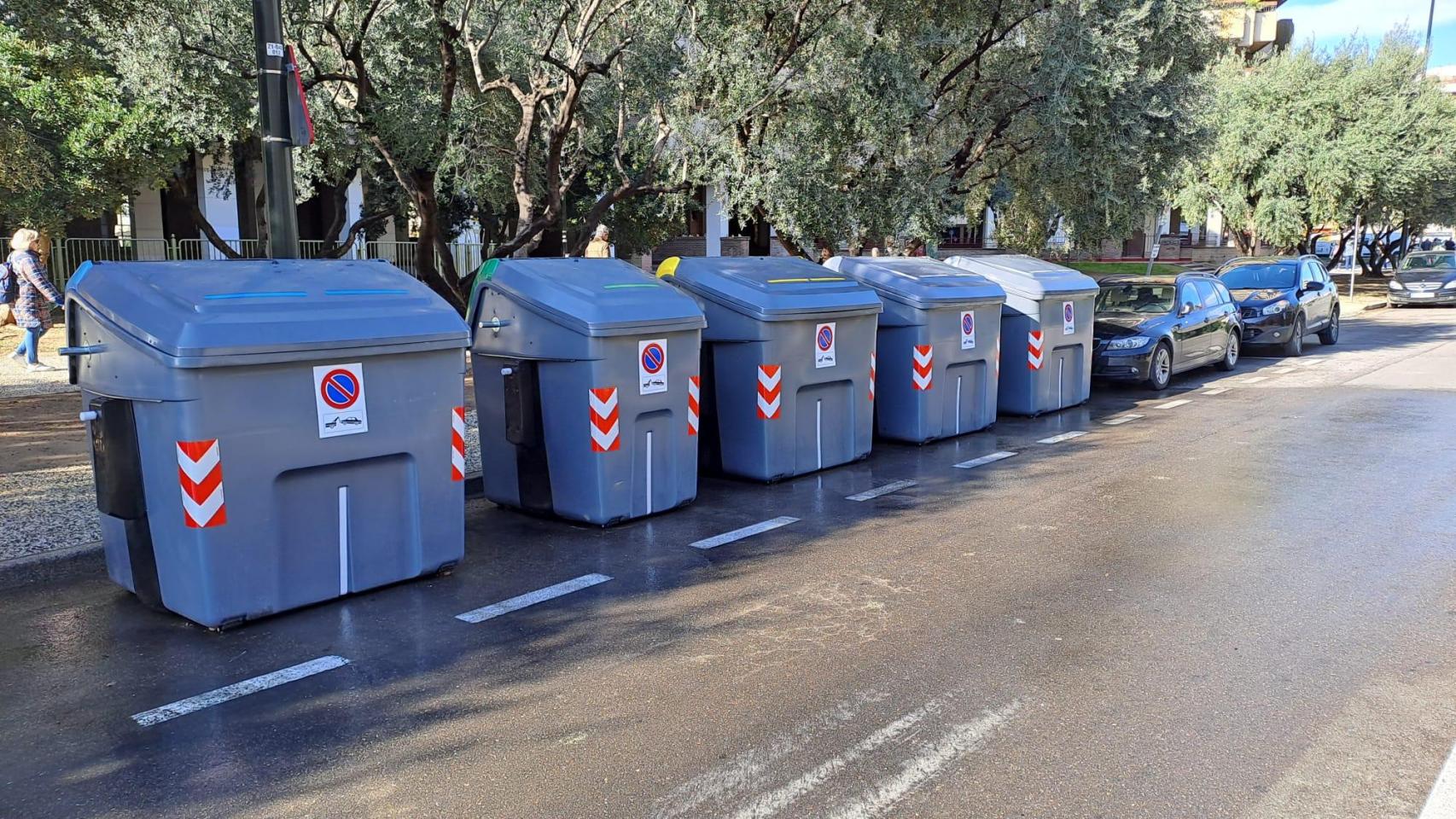 Contenedores de basura en Zaragoza.