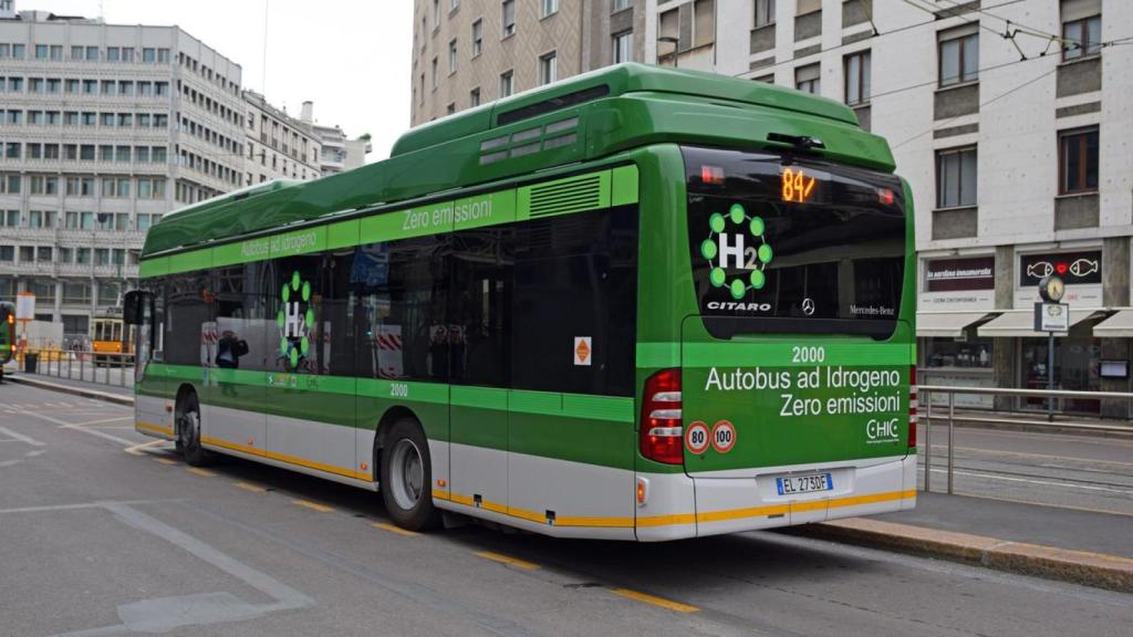 Se piensa en el hidrógeno como alternativa al combustible del transporte pesado.