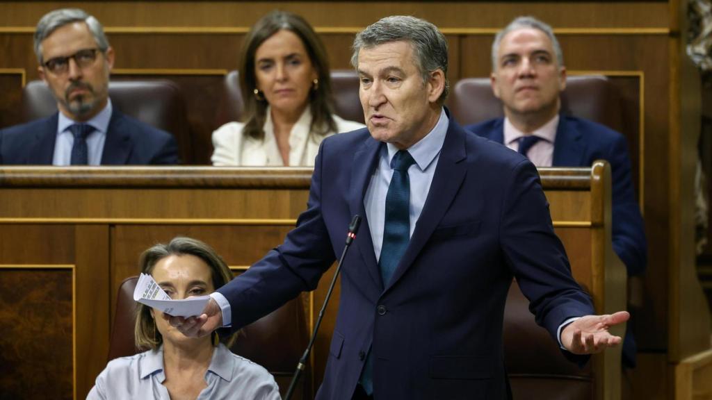 El presidente del PP, Alberto Núñez Feijóo, este miércoles en el Congreso de los Diputados.