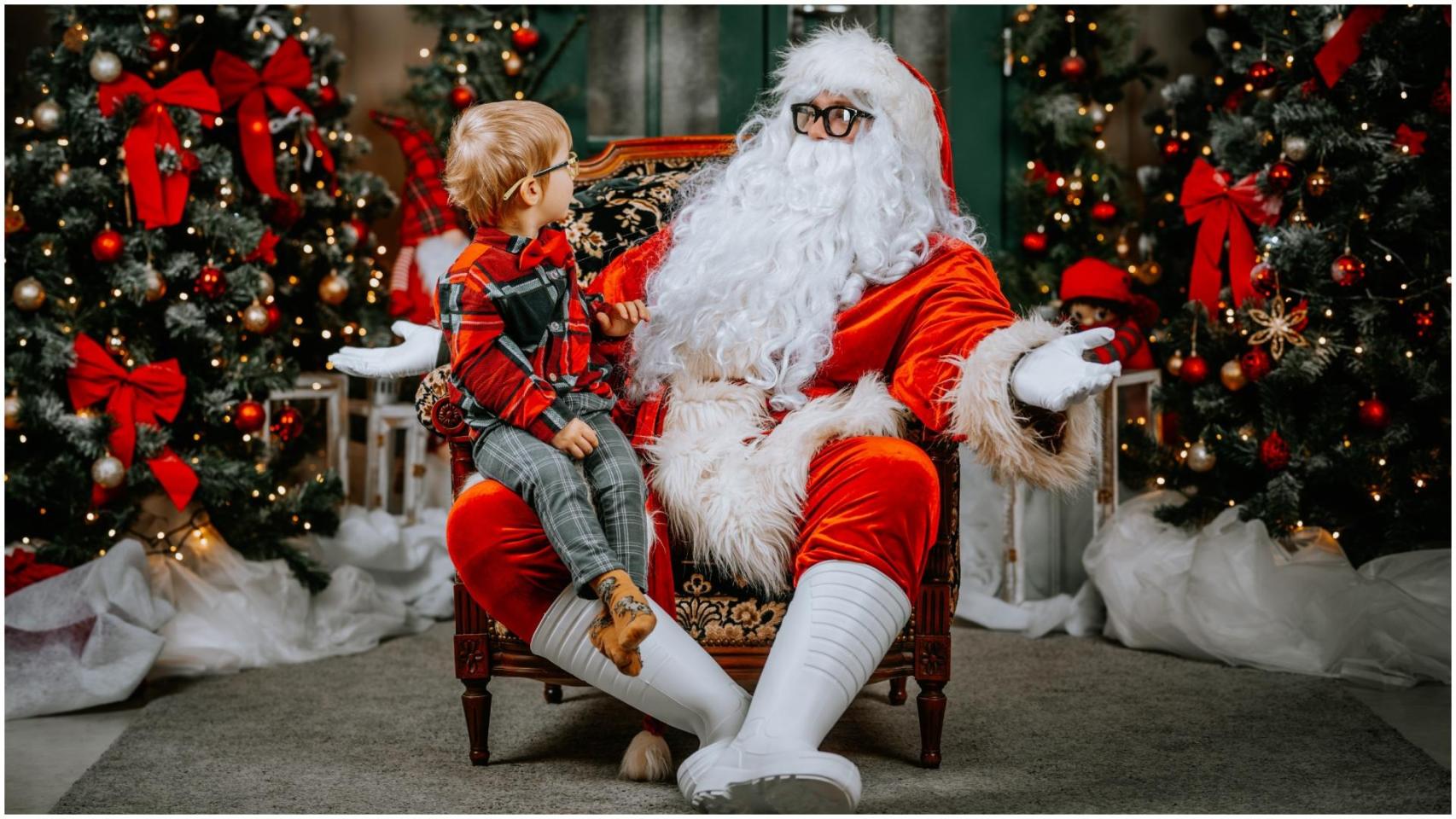 Un niño conoce a Papá Noel