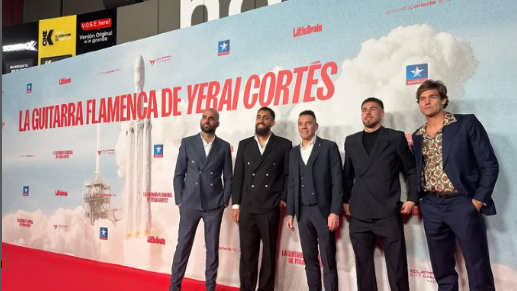 Jugadores del Celta acuden al estreno de la película de C. Tangana como muestra de apoyo: 'Sempre cos nosos'