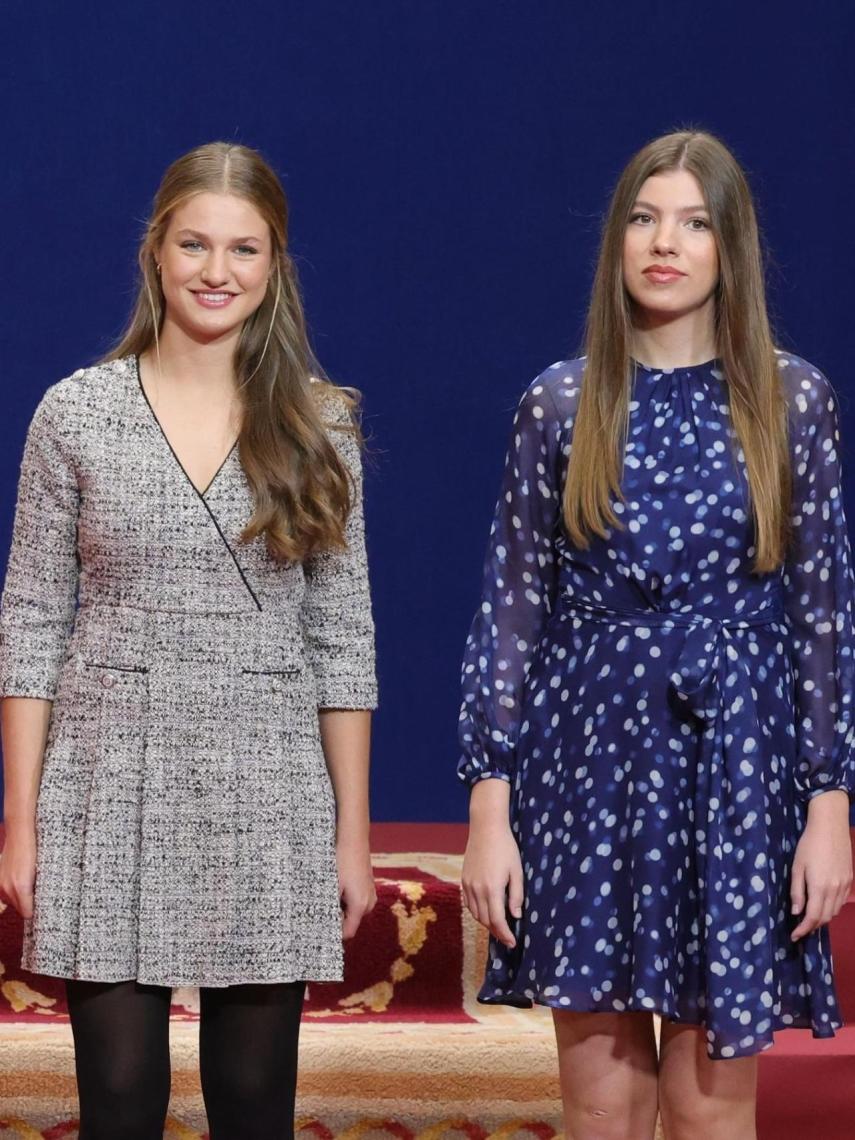 La princesa Leonor y la infanta Sofía, en una fotografía publicada en el Instagram de Casa Real.