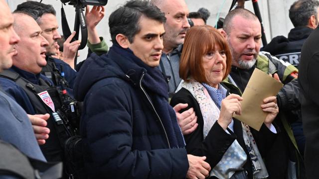 Gisèle Pelicot en el tribunal penal de Aviñón tras conocerse las sentencias.