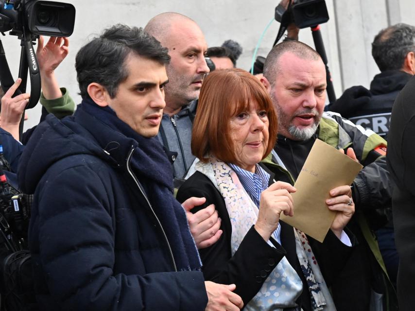 Gisèle Pelicot en el tribunal penal de Aviñón tras conocerse las sentencias.