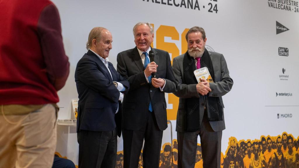 José María García, José María Álvarez del Manzano y José Gabriel Astudillo, galardonados con el Silvestre Especial 60 Aniversario