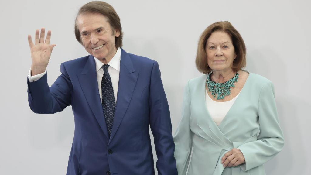 Raphael y Natalia Figueroa el pasado 5 de diciembre en un acto en Madrid.