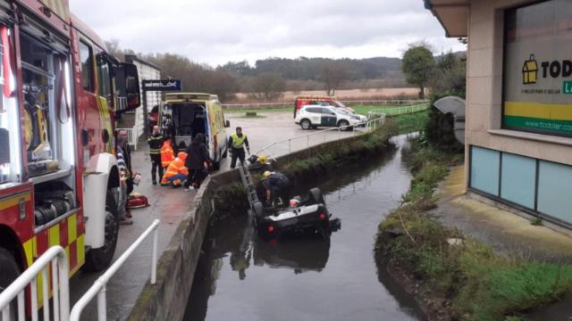 Fallece una mujer en Ponteceso (A Coruña) tras caer con su coche al río