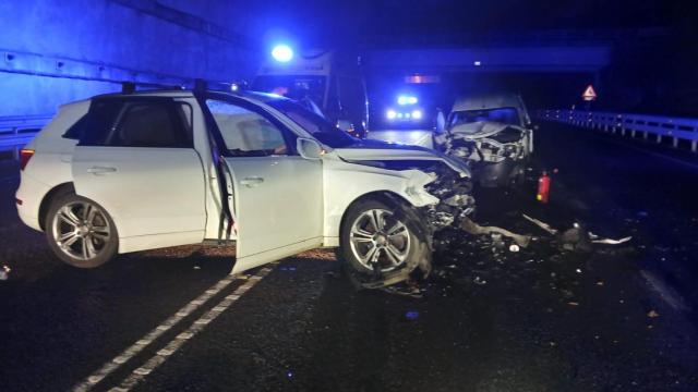 Colisión frontal en la vía Ártabra