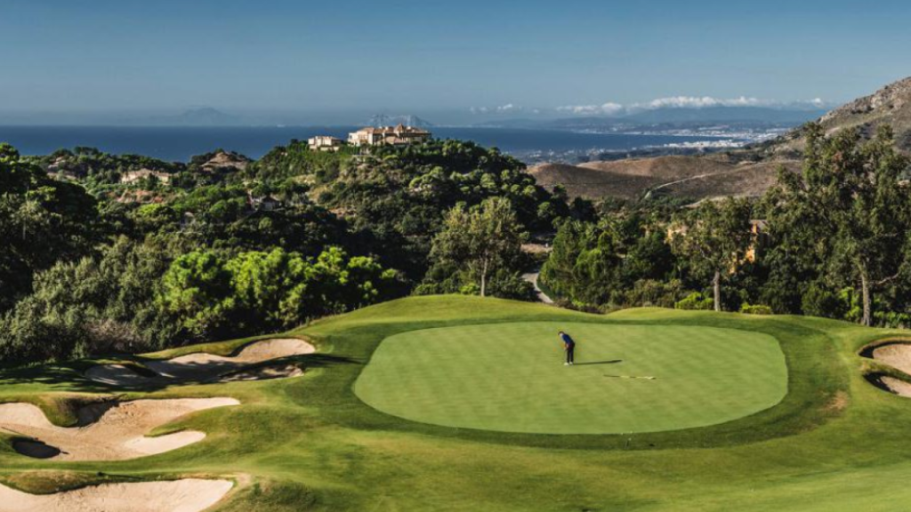 Uno de los campos de golf de La Zagaleta.