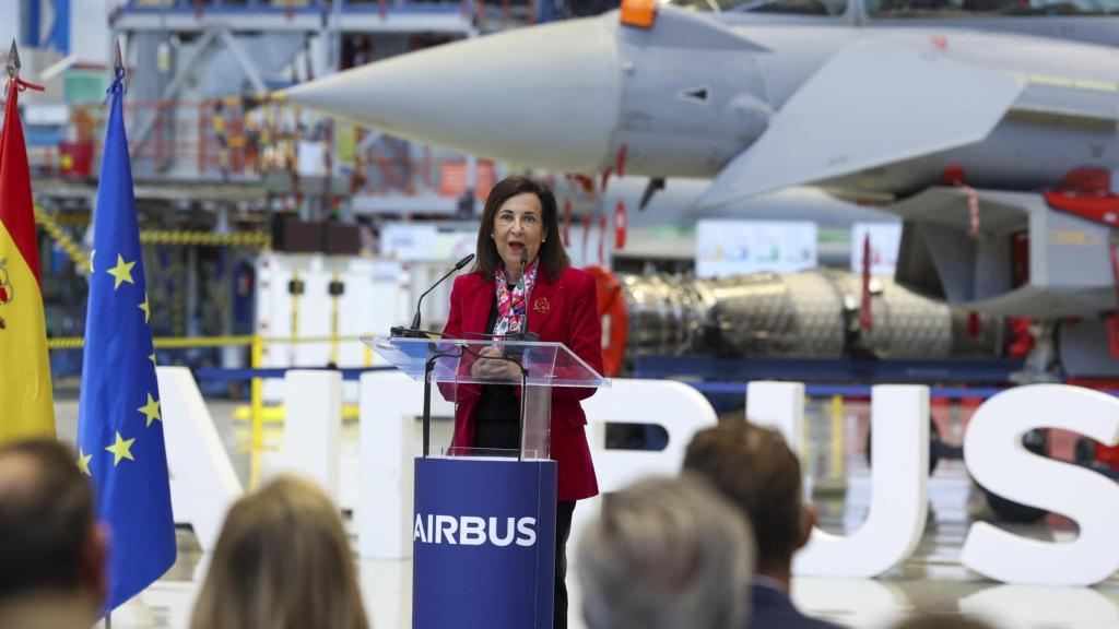 Margarita Robles, en el acto de formalización del contrato con Airbus.