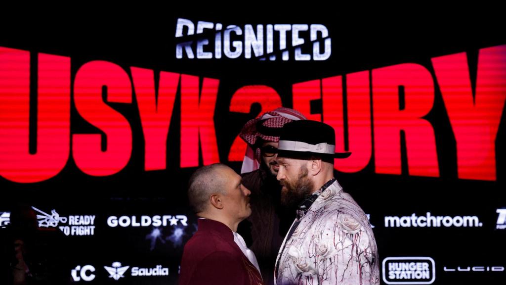 Tyson Fury y Oleksandr Usyk, en el pesaje previo a su segundo combate de boxeo