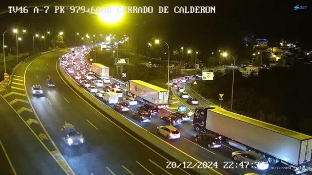 Imagen de las retenciones que está generando el accidente ocurrido en el túnel de Cerrado de Calderón.