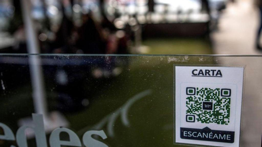 Un restaurante en Toledo con una carta en QR