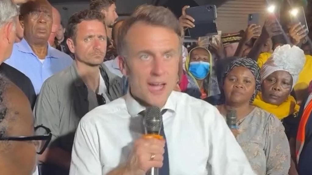 Emmanuel Macron en la isla de Mayotte.