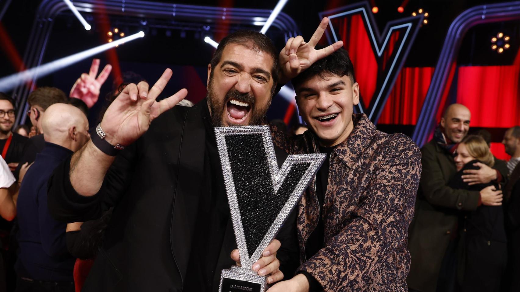 Antonio Orozco y Manuel Ayra en 'La Voz 11'.