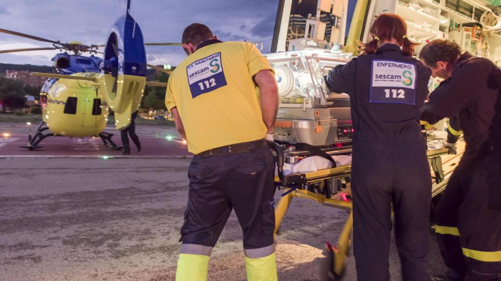 Un helicóptero medicalizado del Sescam ha trasladado al herido al hospital general universitario de Albacete.