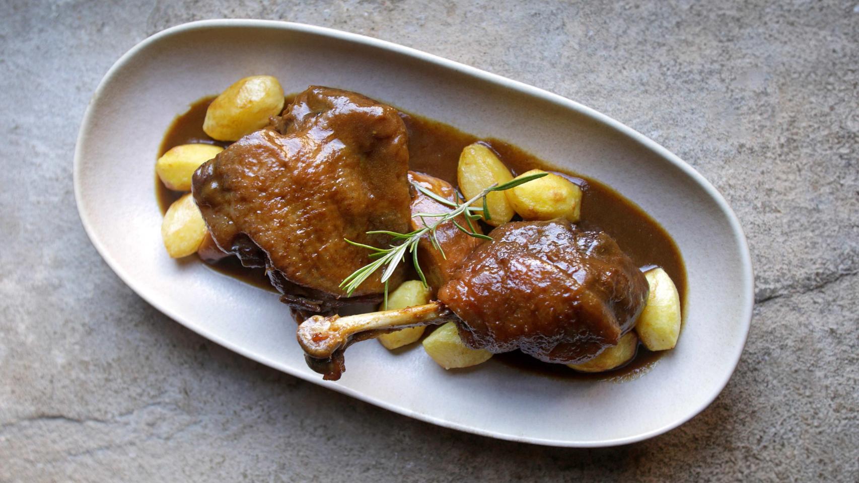 El guiso de pollo asturiano de un dos estrellas Michelin que te soluciona la comida de Navidad