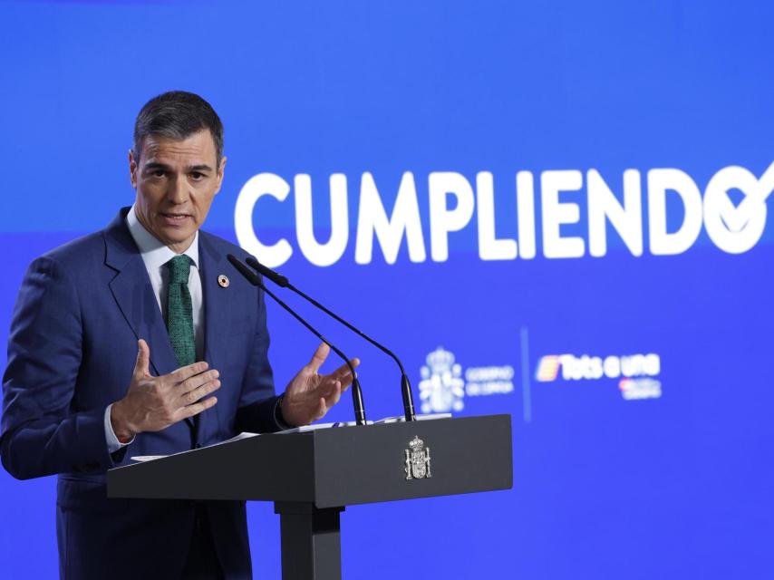 El presidente del Gobierno, Pedro Sánchez, durante la rueda de prensa del balance del año, este lunes.