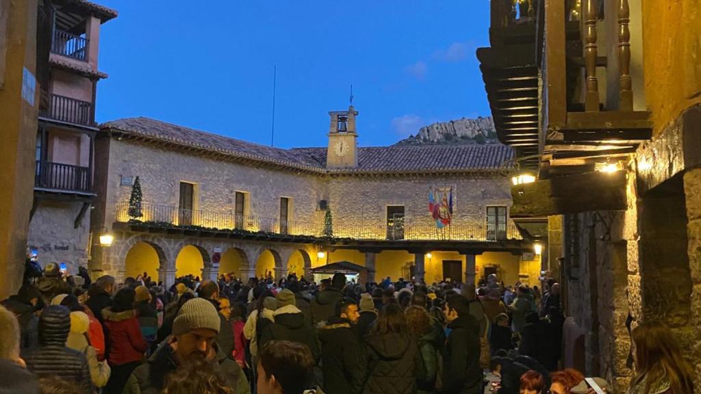 Encendido de luces Albarracín.