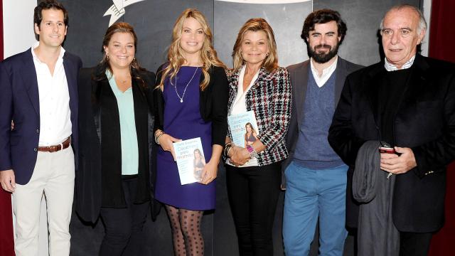 Jorge Benguría, Caritina Goyanes, Carla Goyanes, Cari Lapique, Antonio Matos y Carlos Goyanes en una imagen de 2013.